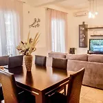 Dafni's House Skiathos Town