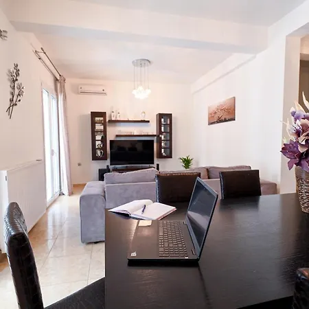Dafni's House Holiday home *