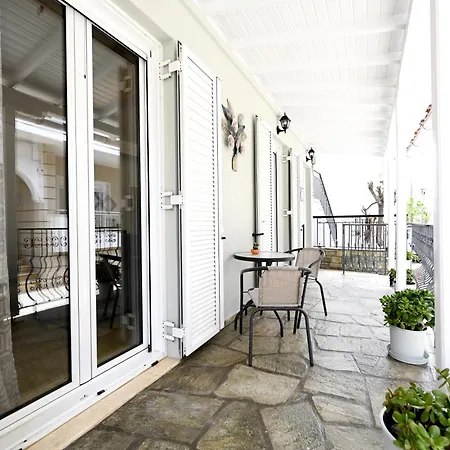 Dafni's House Tatil Evi İskados