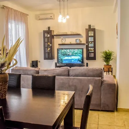 Σπίτι διακοπών Dafni's House