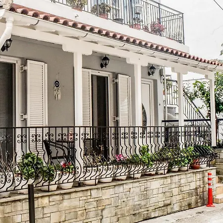 Dafni's House Skiathos Town