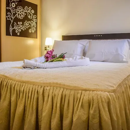 Dafni's House Skiathos