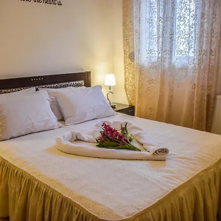 Dafni's House Holiday home *