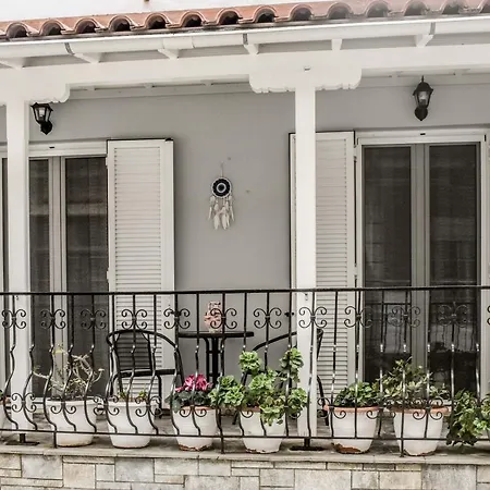Dafni's House Skiathos Town