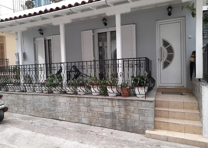 Dafni's House Skiathos