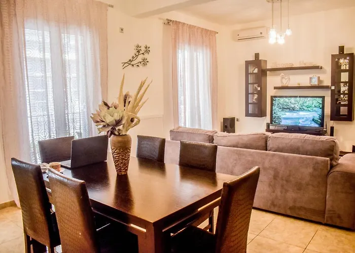 Dafni's House Skiathos