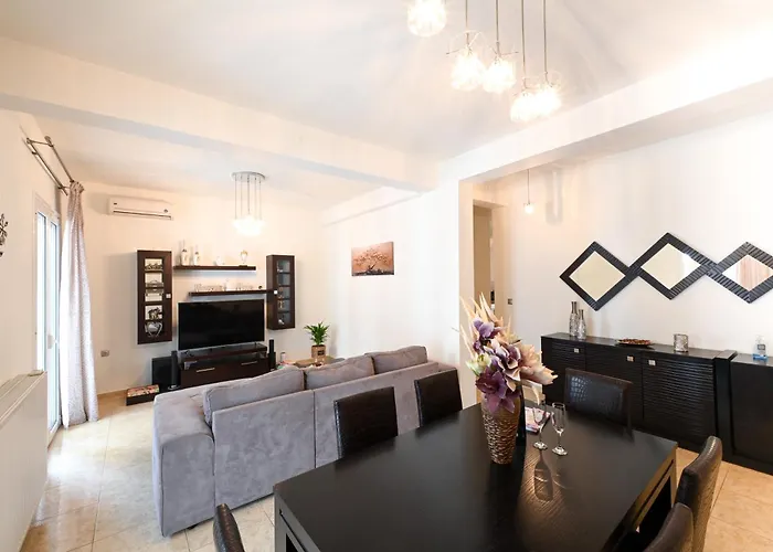 Dafni's House Case de vacanță